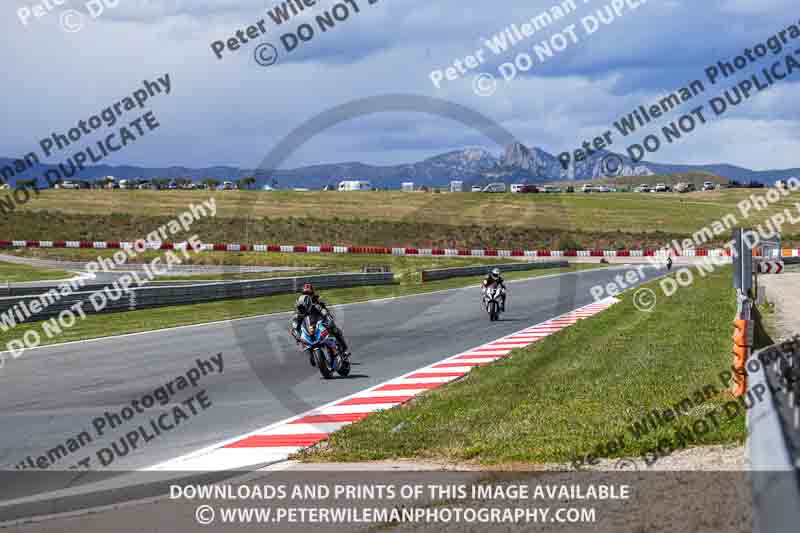 cadwell no limits trackday;cadwell park;cadwell park photographs;cadwell trackday photographs;enduro digital images;event digital images;eventdigitalimages;navarra;no limits trackdays;peter wileman photography;racing digital images;trackday digital images;trackday photos